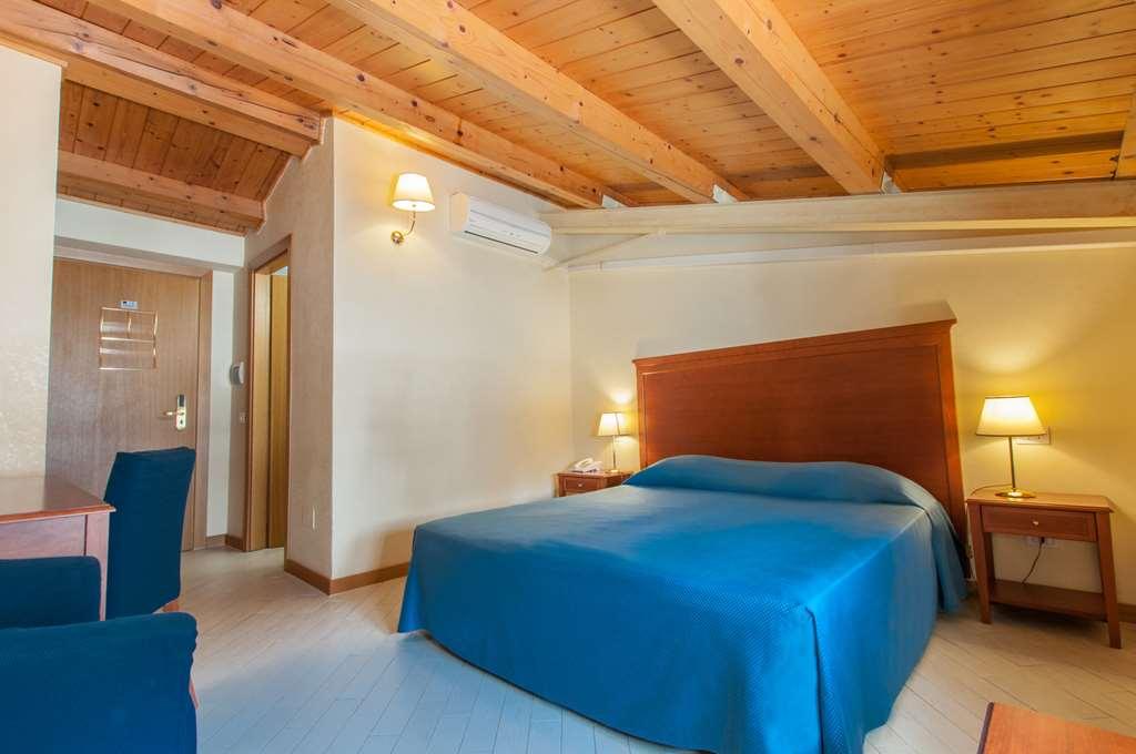 Park Hotel Villa Americana Rodi Garganico Habitación foto